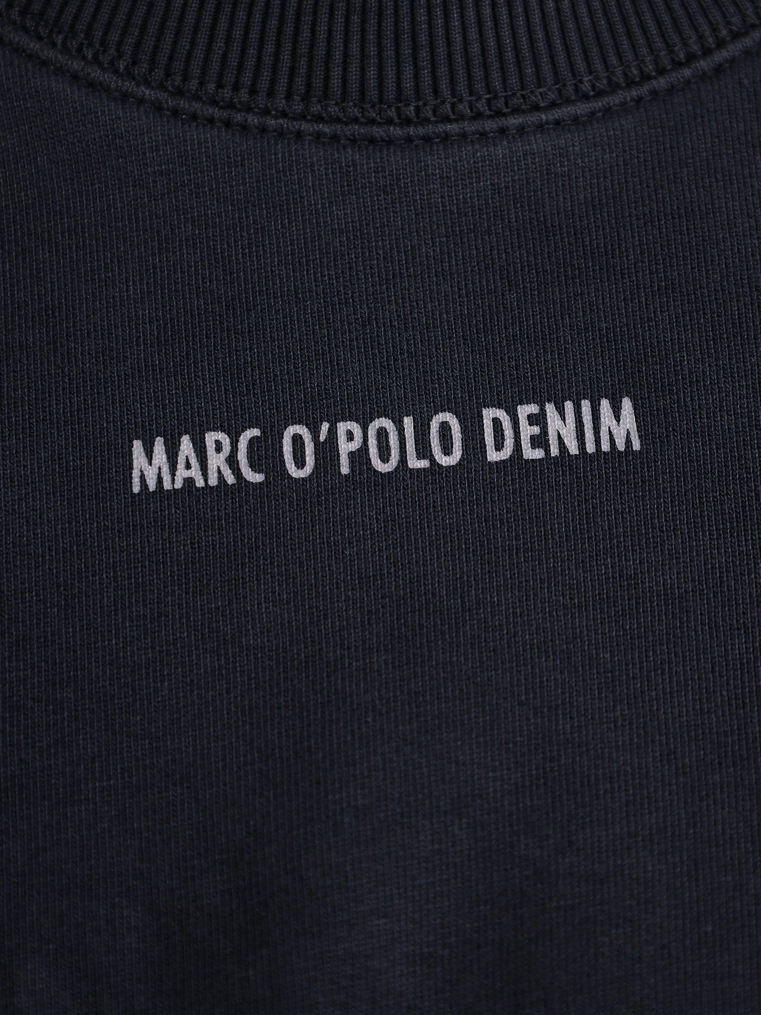 Пуловер черного цвета из хлопка